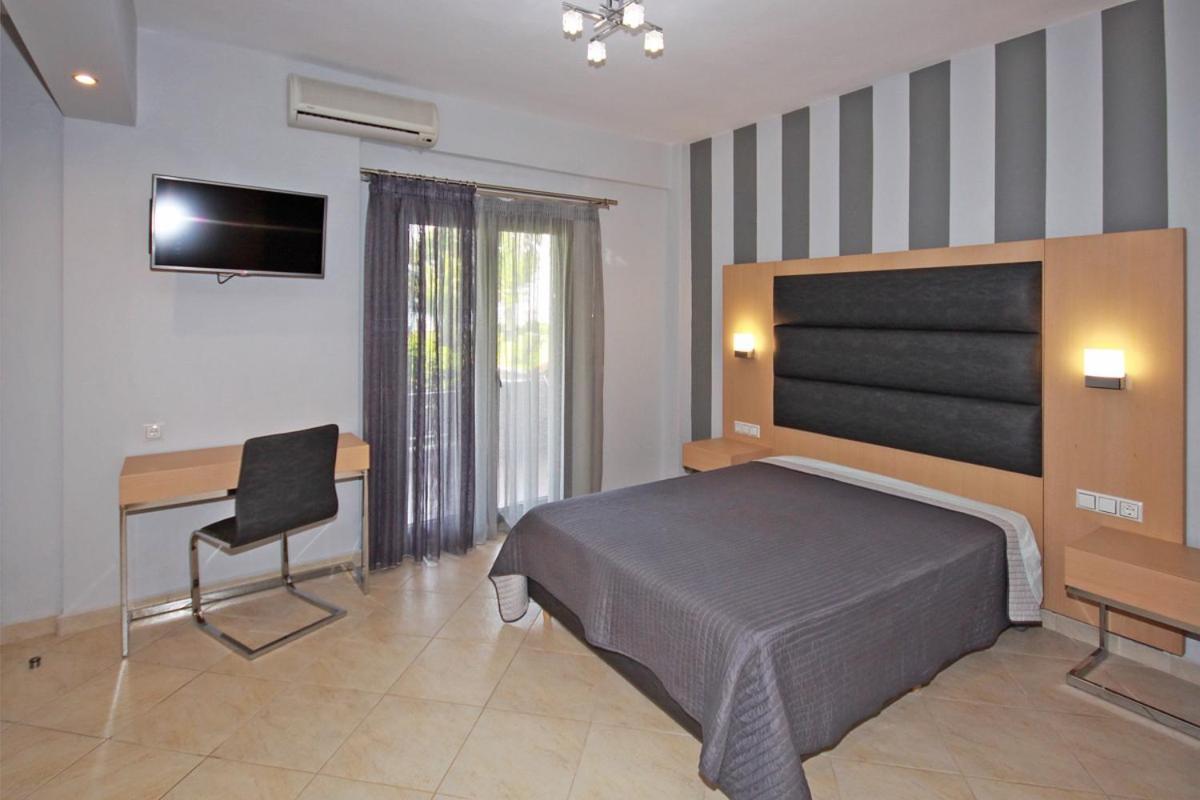 Stamos Apartments And Studios Βουρβουρού Δωμάτιο φωτογραφία