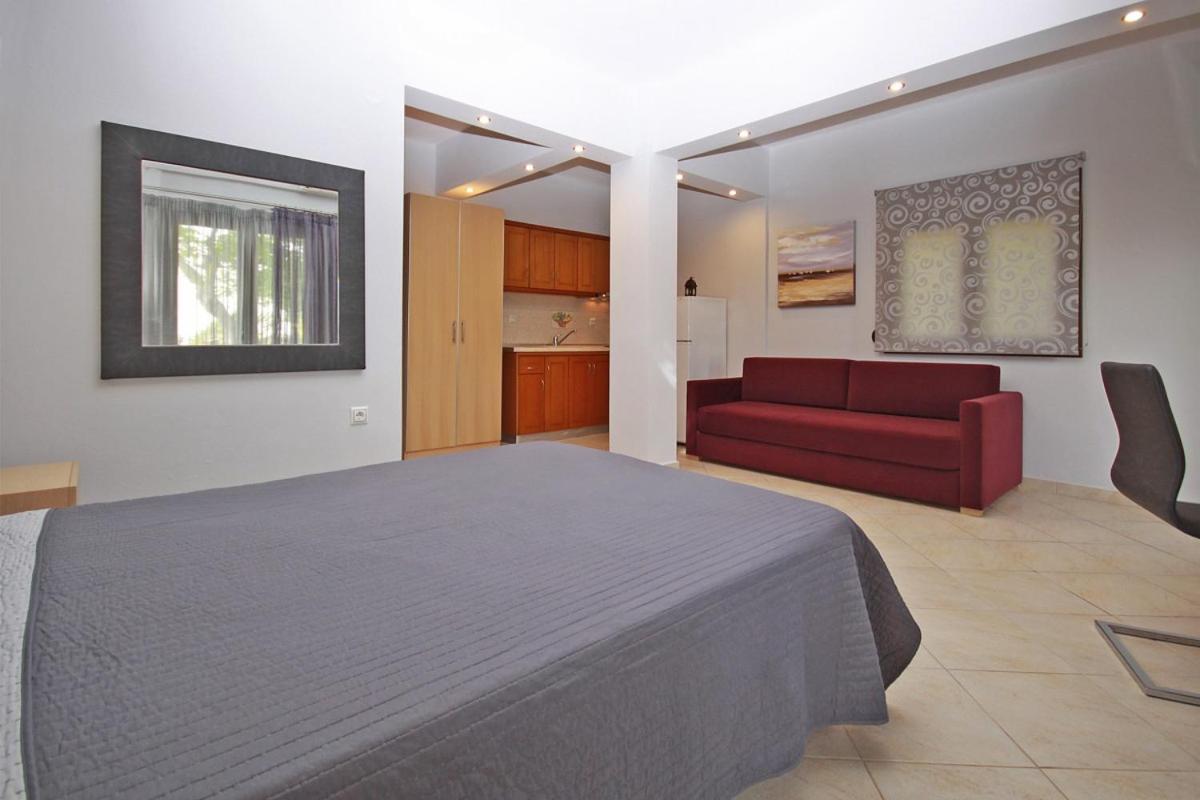 Stamos Apartments And Studios Βουρβουρού Δωμάτιο φωτογραφία